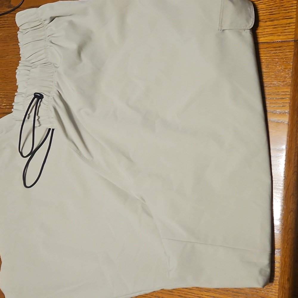 Women's Light Green Active Cargo Pants - Picture 2 of 6